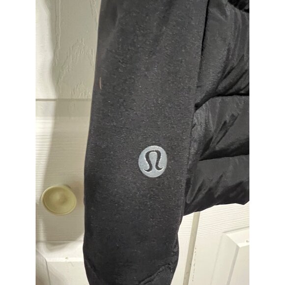 Lululemon Womens Black Puffer Vest Size M With Full-Zip & Reflective Details - Picture 3 of 13